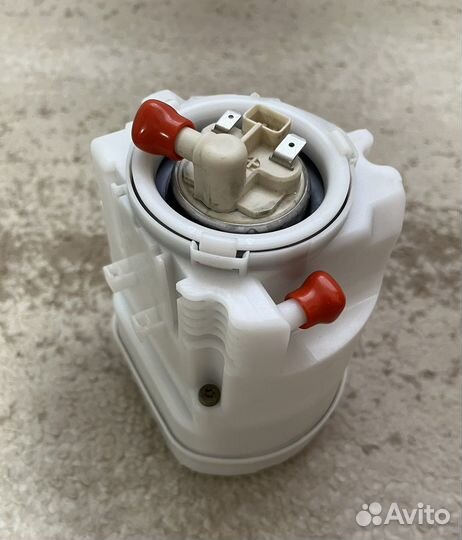 Насос топливный VW Golf,Passat pierburg