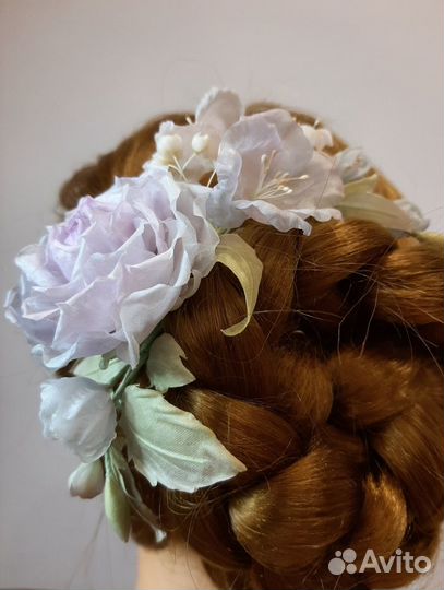 Нежно фиолетовое украшение в прическу из шелка