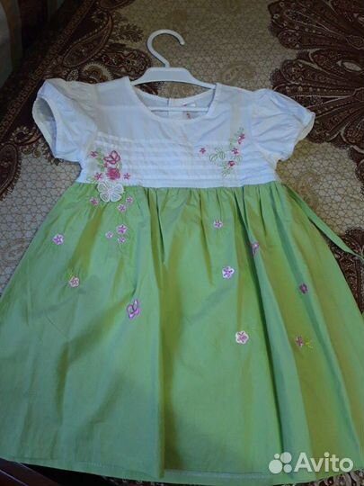Продам платье для девочки
