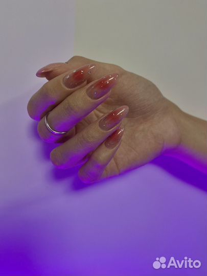 Мастер маникюра и педикюра