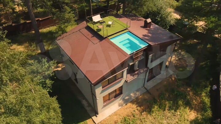 Коттедж 224 м² на участке 14 сот.