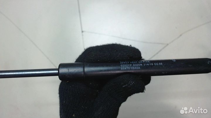 Амортизатор капота Infiniti EX35, 2011