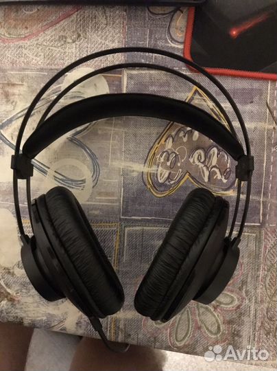 Наушники закрытые AKG K52 18-20000Гц, 32 Ома