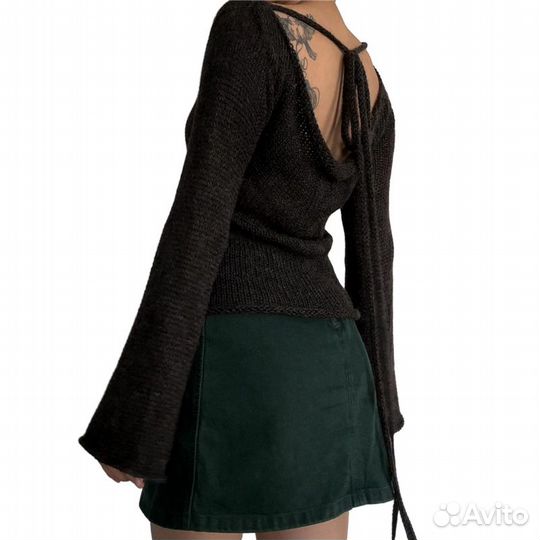 Однотонный пуловер с длинными рукавами