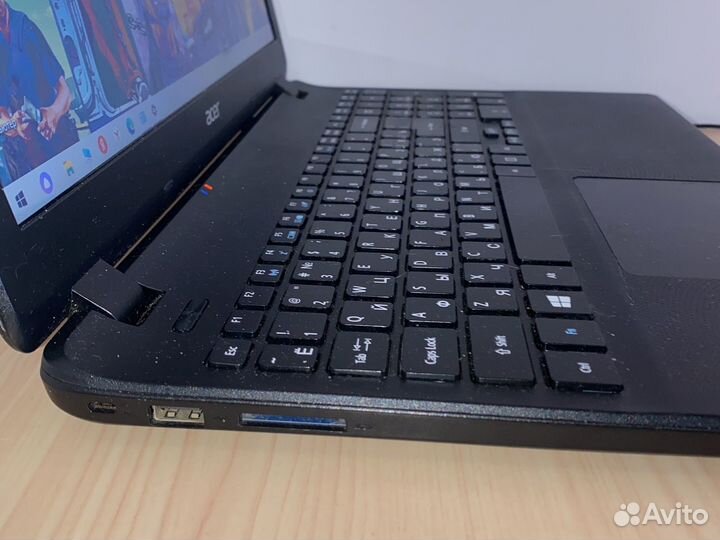 В хорошем состоянии ноутбук Acer