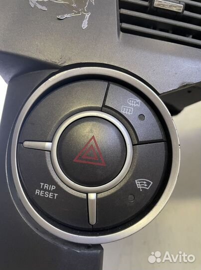 Консоль центральная в сборе Ssang Yong Kyron