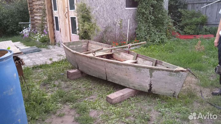 Лодка охотничья