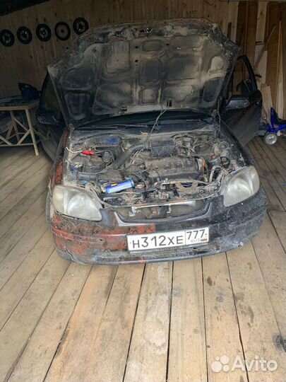 Дверь правая Honda Civic 6 купе