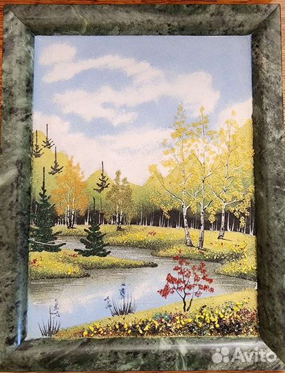 Картина из уральских самоцветов