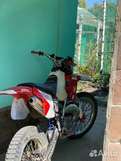 Мотоцикл honda cr250r