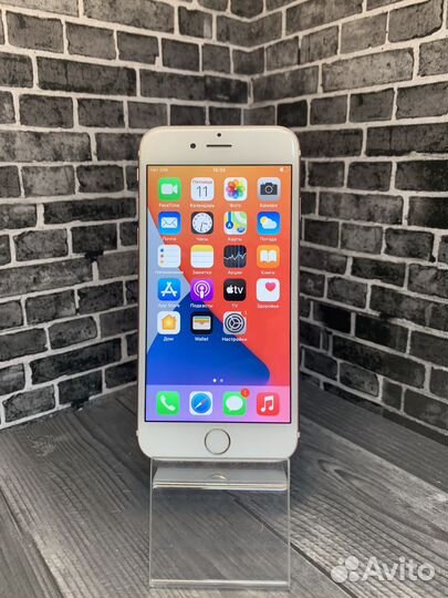 Телефон iPhone 6s