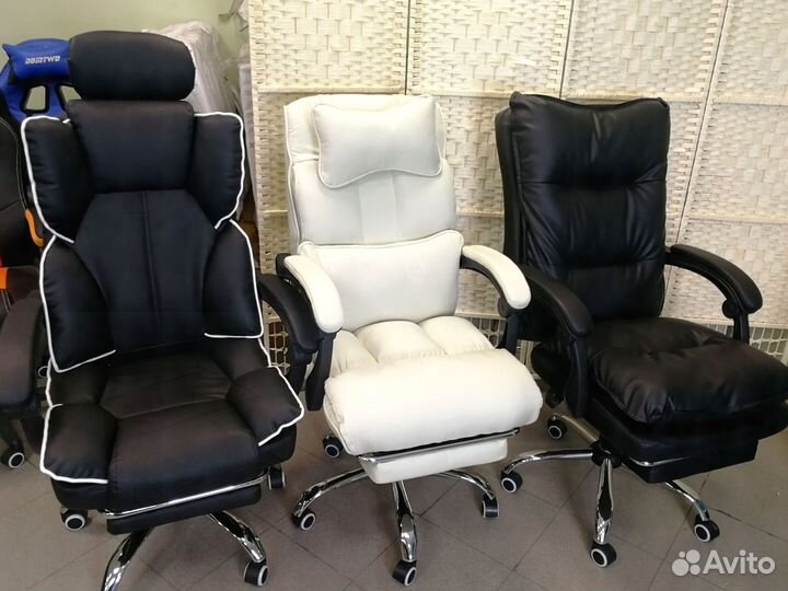 Офисное кресло