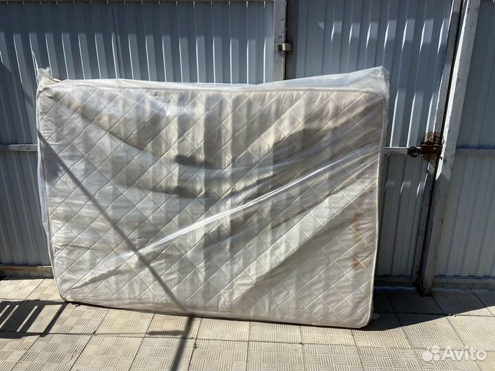 Матрас 140х200 бу