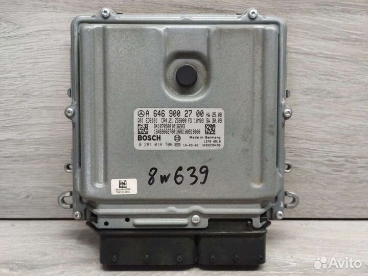 Блок управления двигателем Mercedes Vito W639