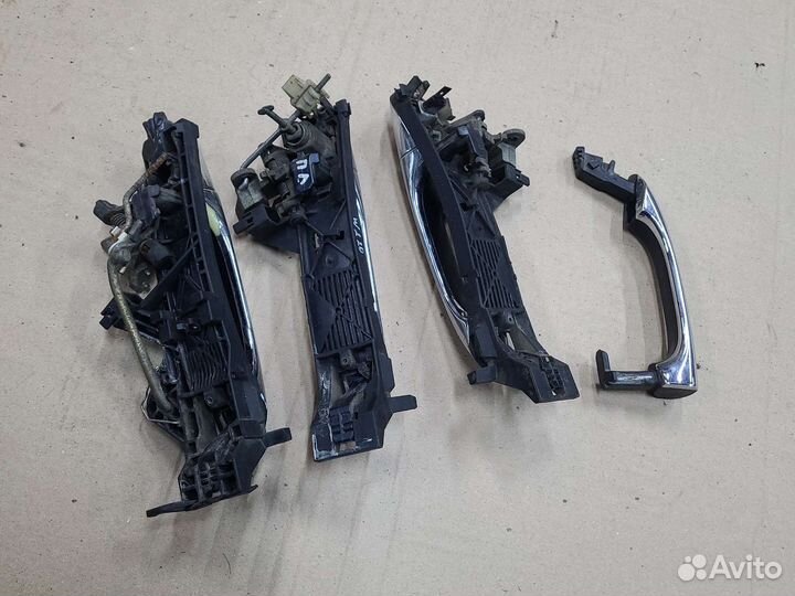 Ручка двери наружняя Mercedes w220 S-class