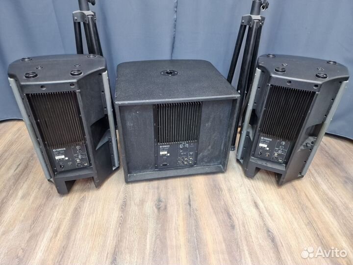 Сабвуфер Yamaha MSR800