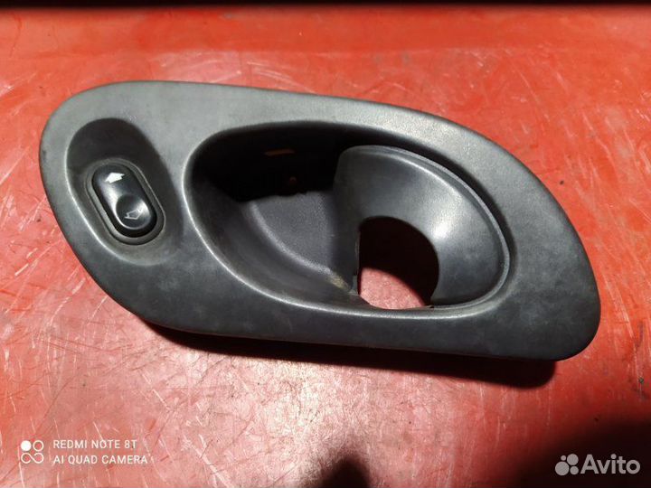 Рамка ручки передняя правая Ford Mondeo 2 лифтбек