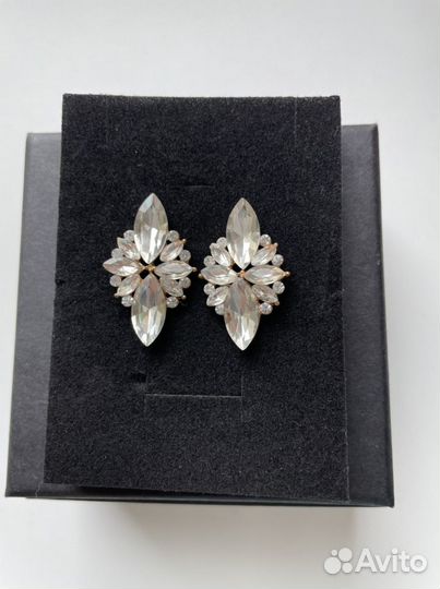 Серьги с камнями