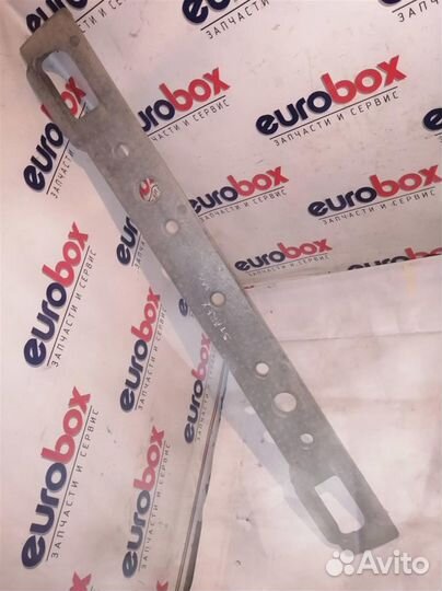 Наполнитель заднего бампера Hyundai Starex H1 199