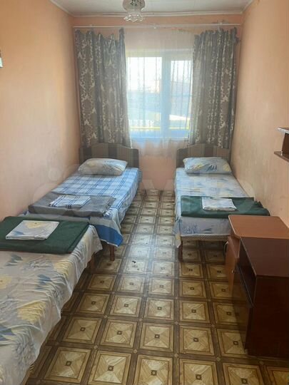 Комната 12 м² в > 9-к., 1/2 эт.