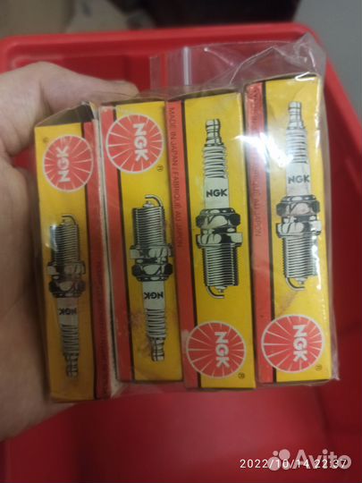 Свечи зажигания NGK bkr5eya-11 4 шт