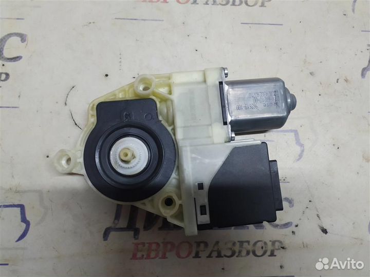 Моторчик стеклоподъемника задний левый VW Passat