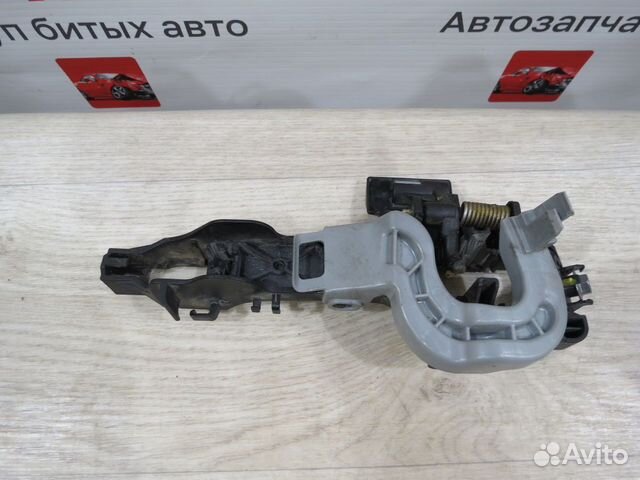 Кронштейн ручки задней левой Kia Ceed JD