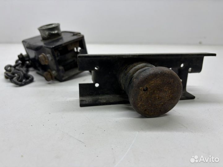 Лебедка запасного колеса toyota land cruiser 200