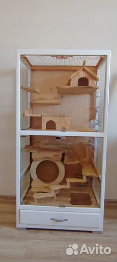 Продам клетку-витрину