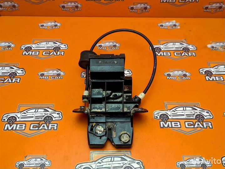 Замок багажника w203 C-class 112.946