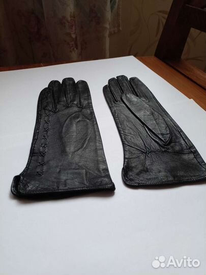 Перчатки женские кожаные демисезонные