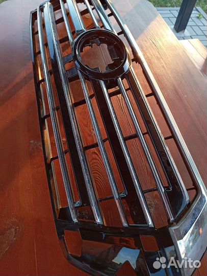 Решётка радиатора ленд крузер 200