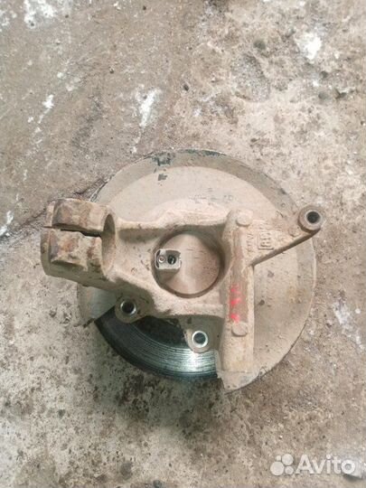 Ступица задняя левая Ford Mondeo 3 cjba 4C75592