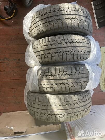 Michelin X-Ice 215/55 R17 98T