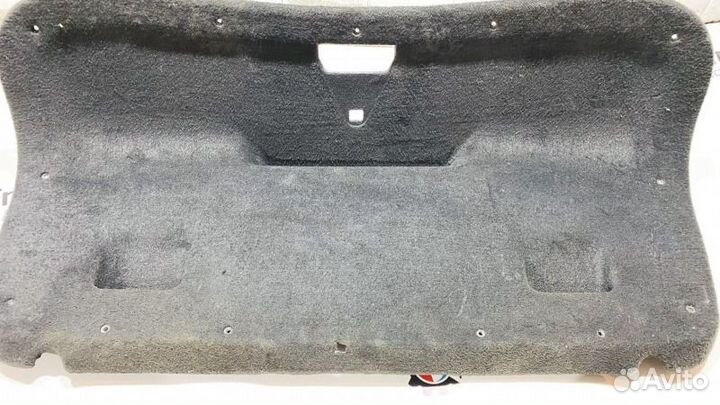 Обшивка крышки багажника Volkswagen Bora седан 1.6