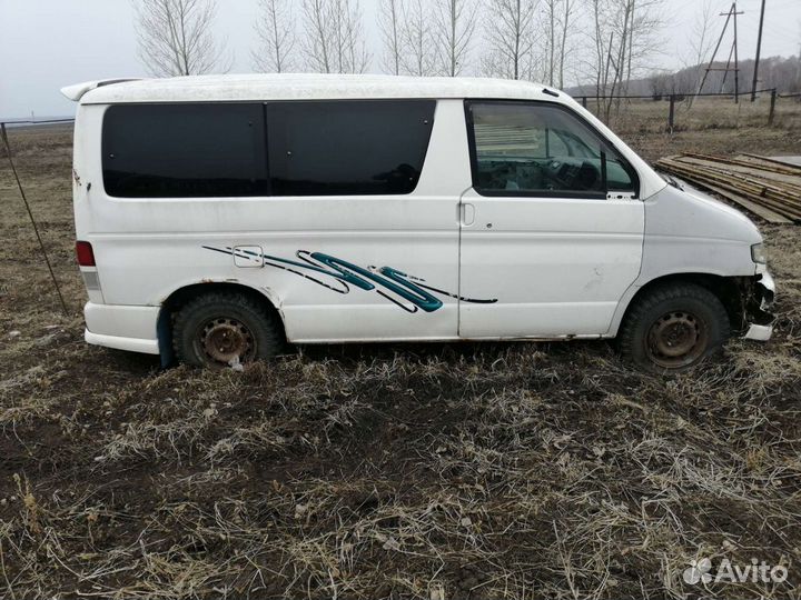 Mazda Bongo Friendee 2.5 AT, 2000, битый, 200 000 км