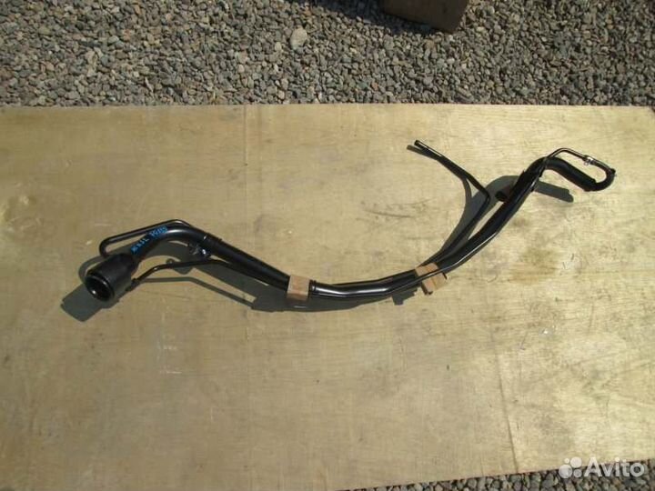 Горловина топливного бака Toyota Rav4 ACA31