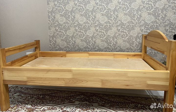 Кровать детская 120 на 70