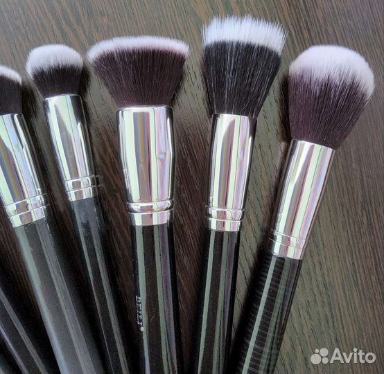 Кисти для макияжа