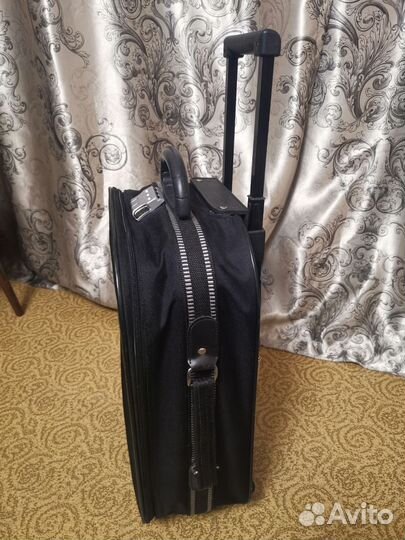 Чемодан на колесах бу маленький