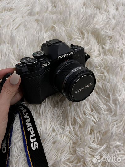 Фотоаппарат Olympus OM-D E-M10 Mark III