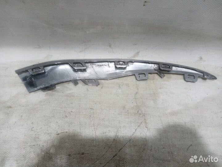 Молдинг передний правый Mercedes-Benz C-Class W205