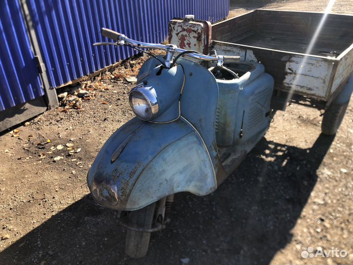 Мотороллер тг200