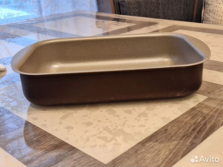 Форма для выпечки с антипригарным покрытием.Италия