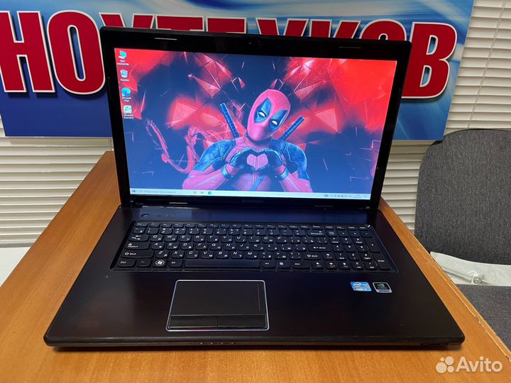 Игровой ноутбук Lenovo / i7 8ядер / 17 дюймов