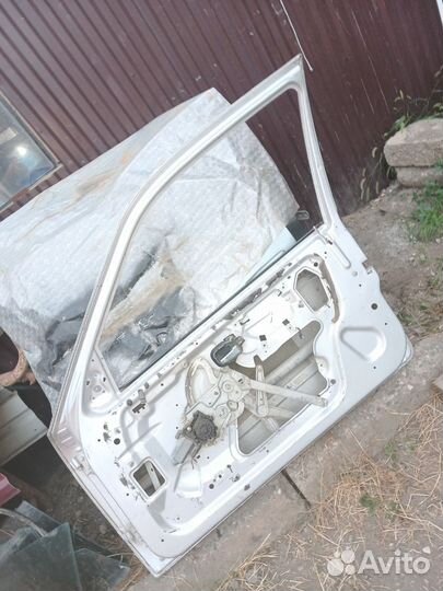 Правая дверь BMW E39 купе