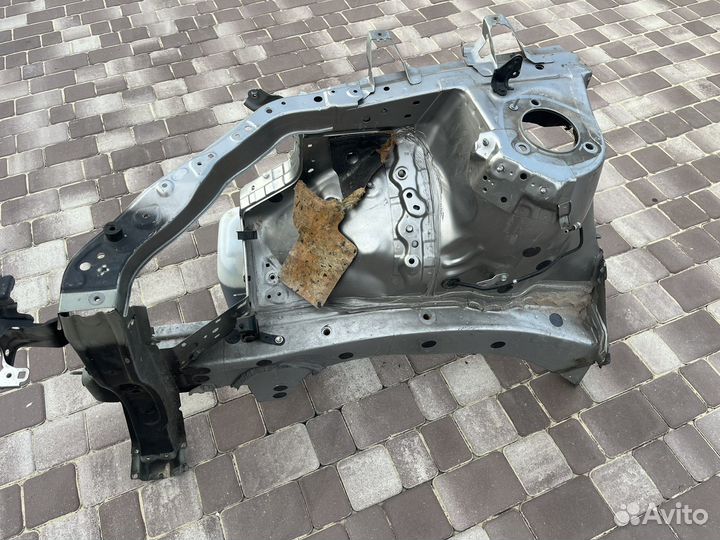 Четверть передняя правая lexus rx4