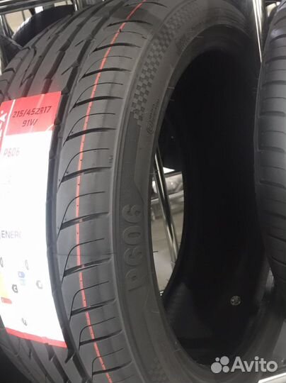 Three-A P606 215/45 R17 91W