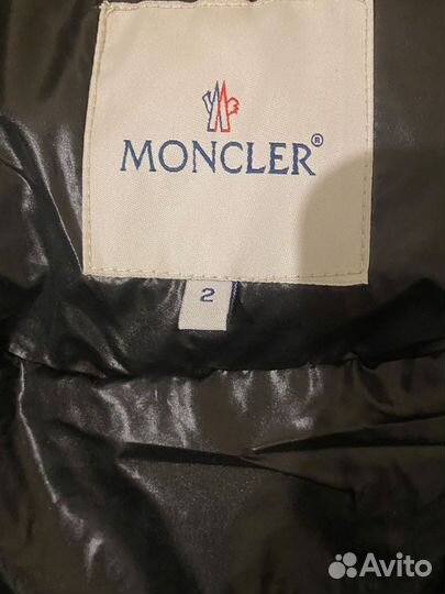 Пуховик Moncler