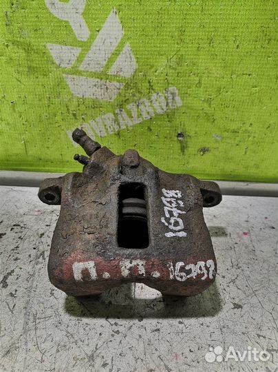 Суппорт передний правый Фиат Пунто 176